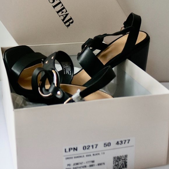 Dress Sandals - Picture 1 of 6